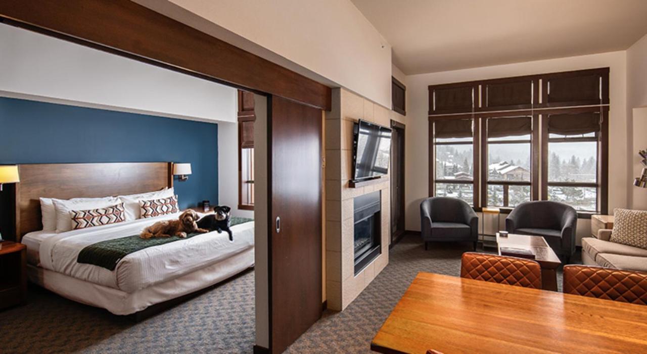 Evolution Whistler Aparthotel Exterior foto