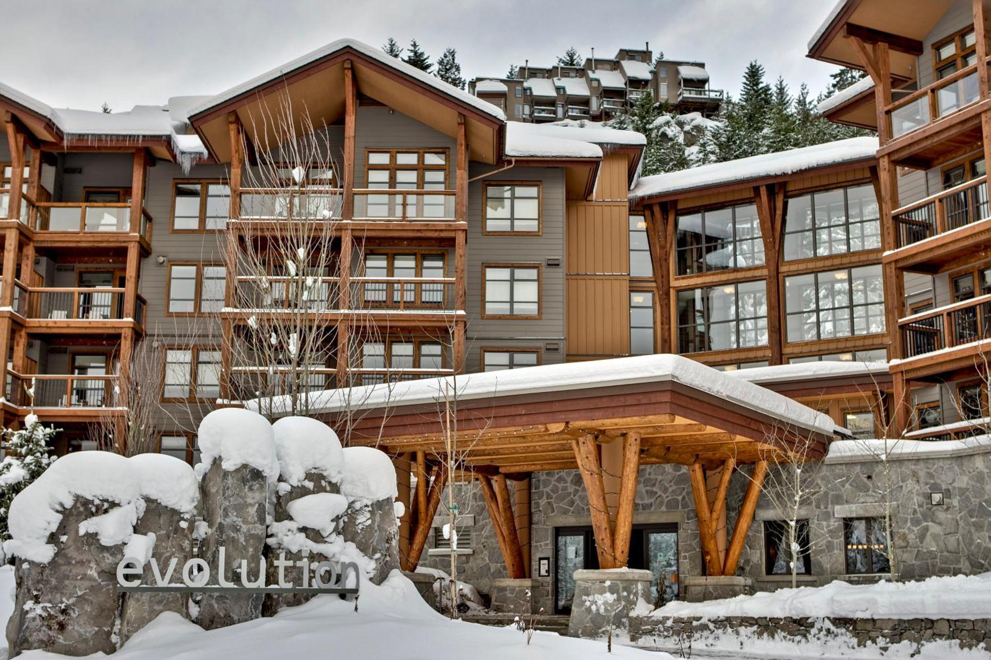Evolution Whistler Aparthotel Exterior foto